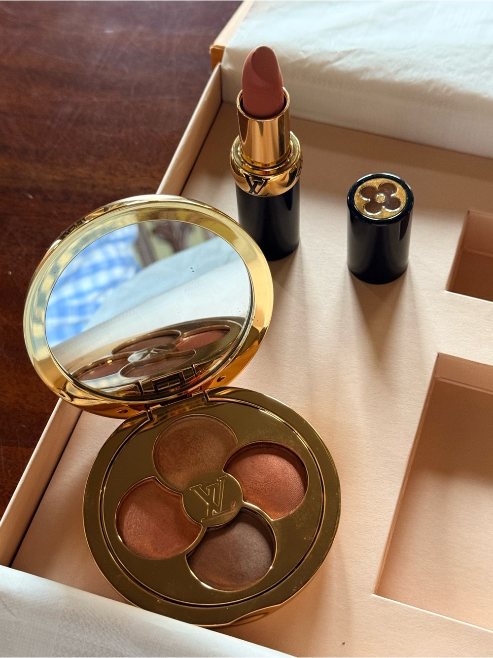 Louis Vuitton Makeup Duo Gift Set NWT. Box included. Never used. - Picture 11 of 16